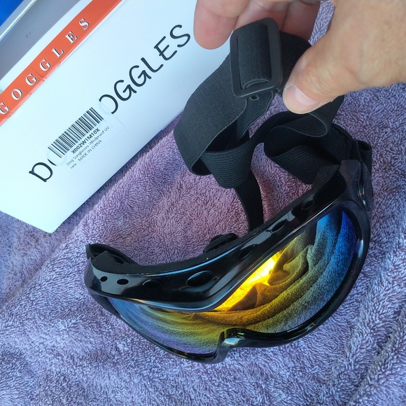 😄😄Free with any purchase over $30😄😄Doggy booties and doggie goggles! - Picture 12 of 12